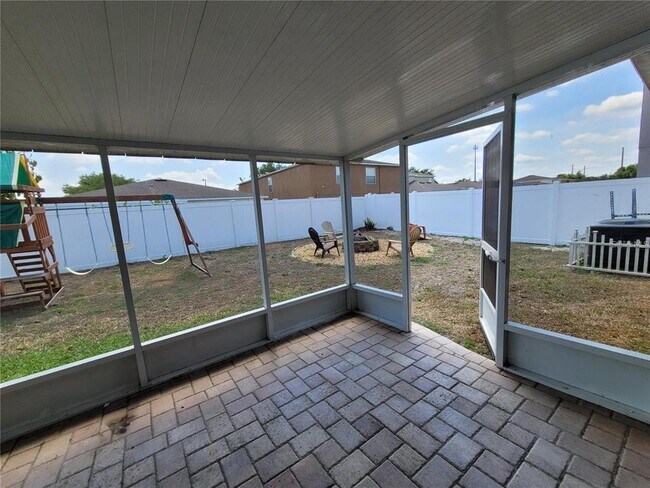 Building Photo - 5112 Dancing Bay Ln