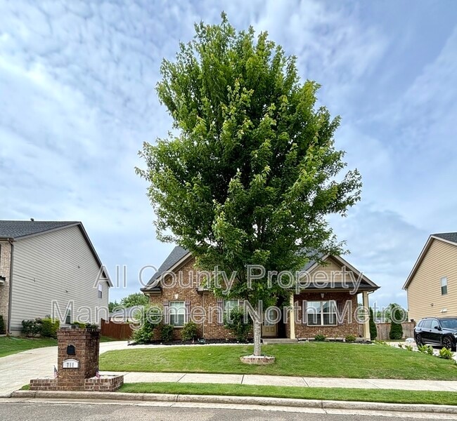 Building Photo - 711 Flag St