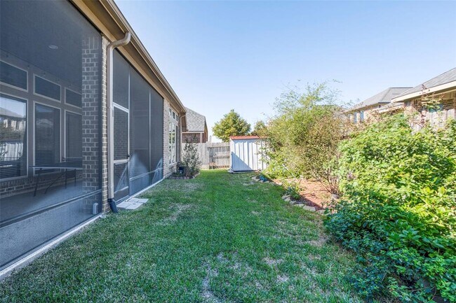 Building Photo - 29114 Davenport Dr