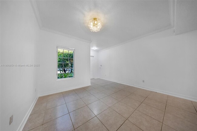 Building Photo - 21025 NE 31st Ave