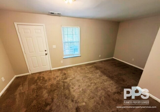 Building Photo - 6764 Blackstone Pl