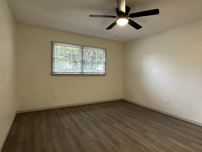 Building Photo - 3607 56th St