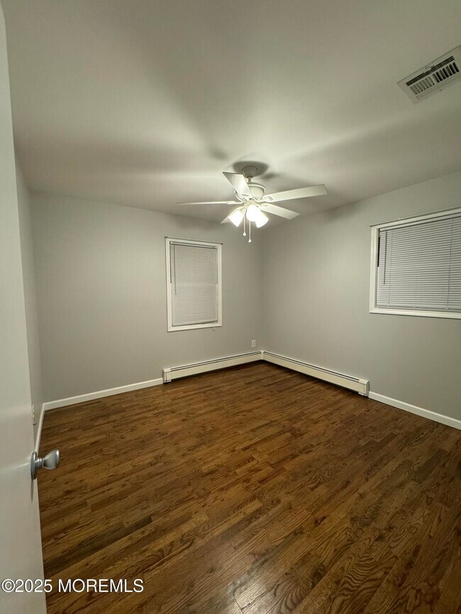 Building Photo - 109 Westwood Dr