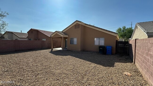 Building Photo - 8516 W Riley Rd