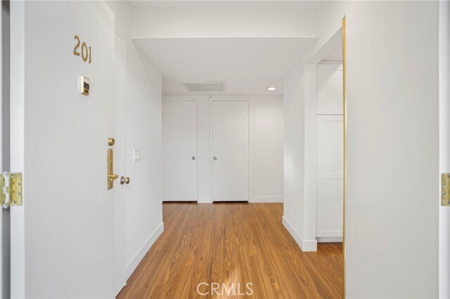 Building Photo - 4542 Willis Ave