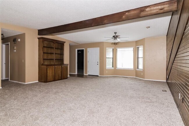 Building Photo - 2013 Bonnycastle Ln