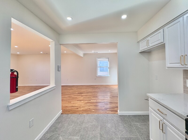 Building Photo - 87 Chadwick Ave