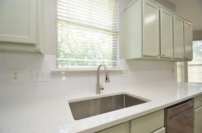 Building Photo - 19419 Yuma Crest Ln