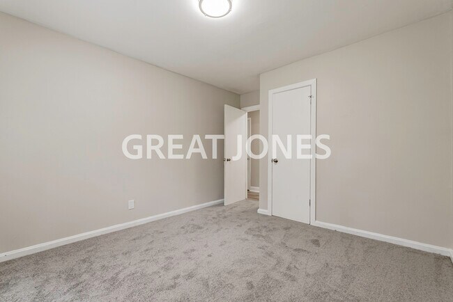 Building Photo - NOW OFFERING HALF OFF THE FIRST FULL MONTH...