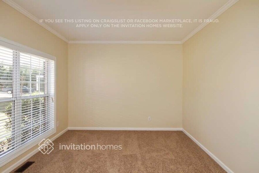 Building Photo - 4010 Portico Run Dr NE