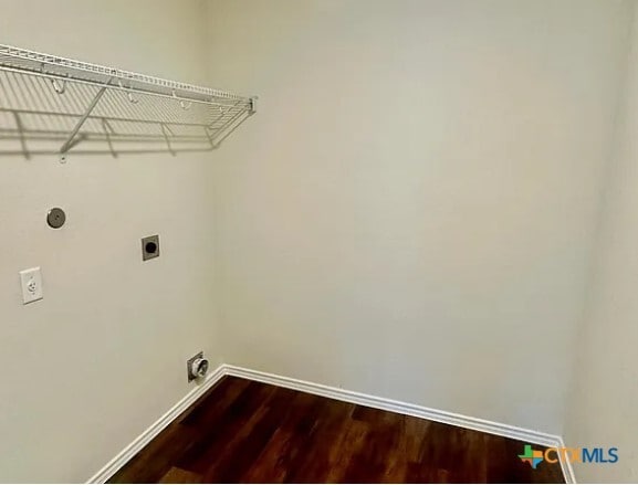 Building Photo - 452 Lynwood Gold