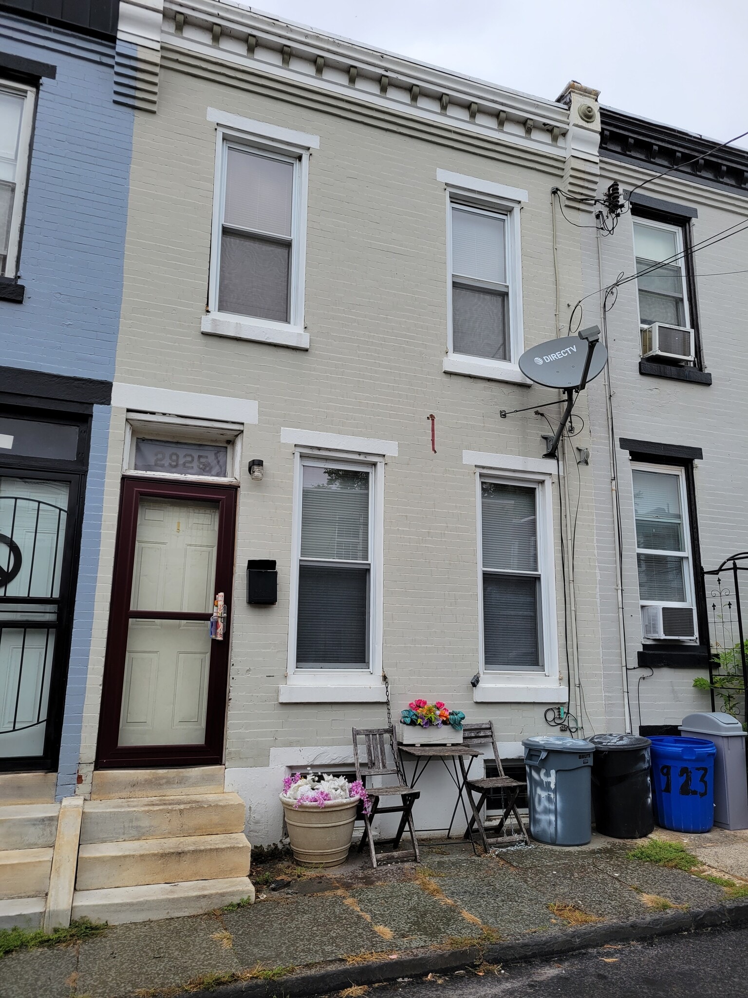 Building Photo - 2925 Harper St