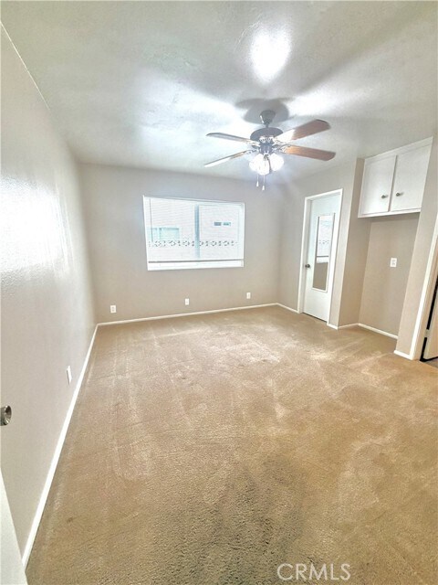 Building Photo - 942 W Cumberland St