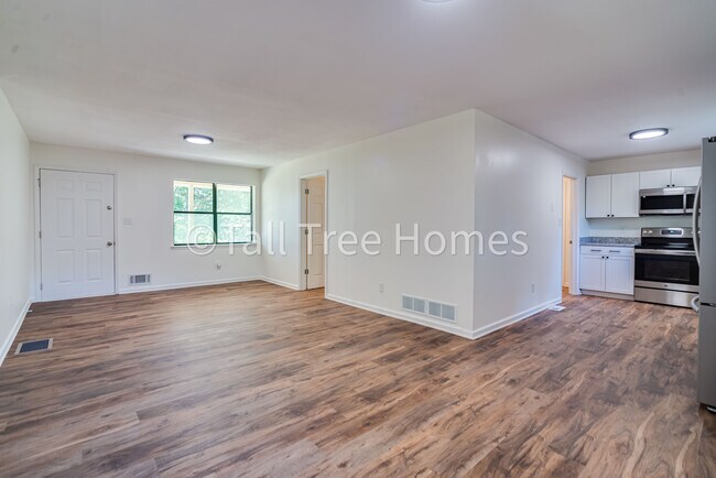 Building Photo - 325 Camp Ground Rd