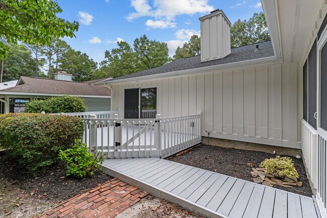 Building Photo - 3303 Marsh View Dr