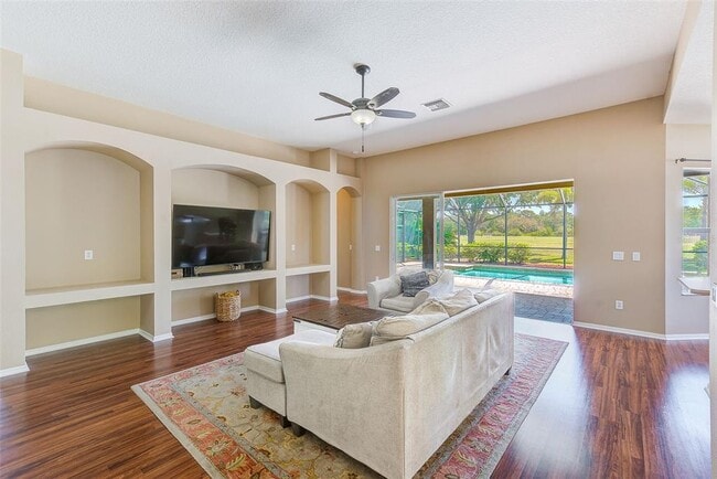 Building Photo - 2250 Mountain Ash Way