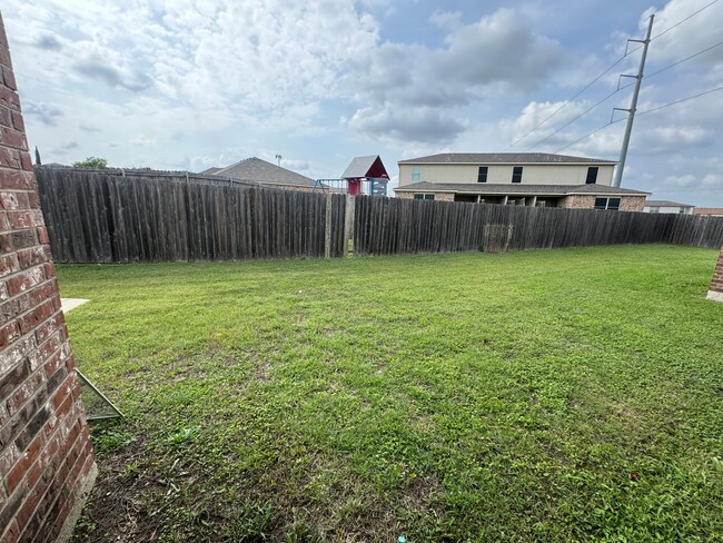 Building Photo - 3807 Pecos Dr