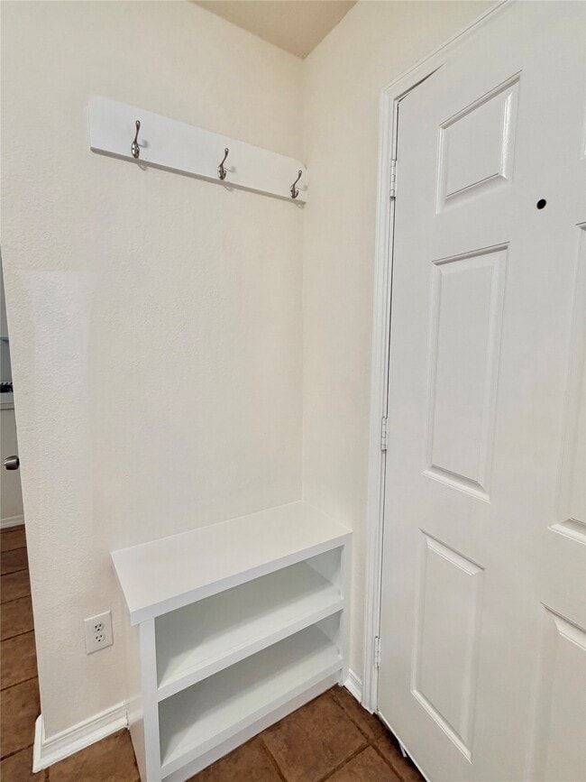 Building Photo - 22807 Red Leo Ln