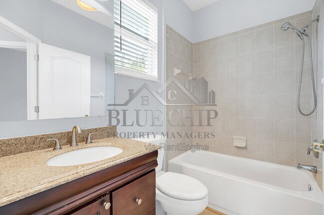 Building Photo - 10074 Iverson Dr