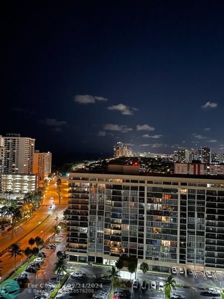 Building Photo - 1985 S Ocean Dr