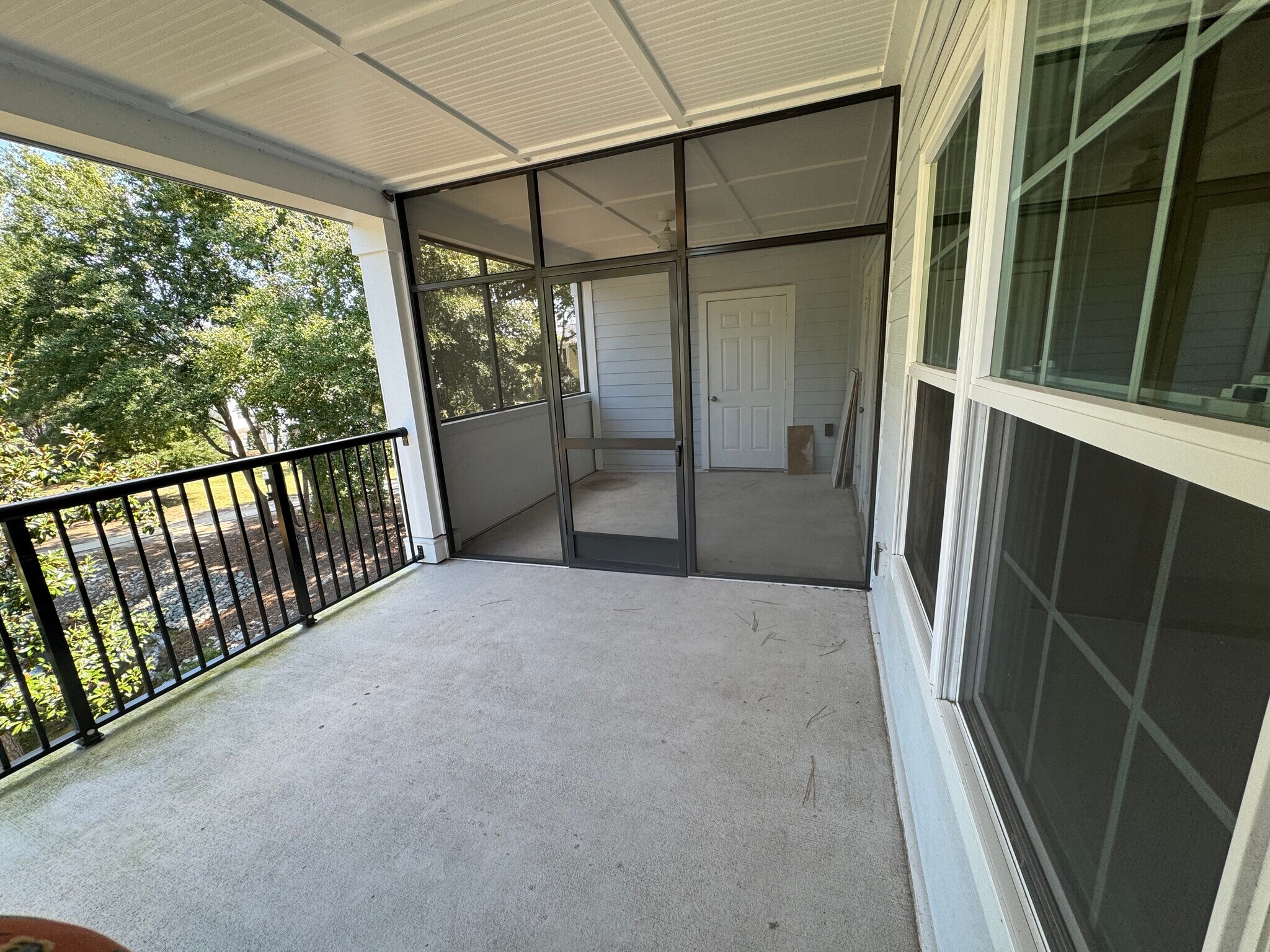Building Photo - 1025 Riverland Woods Pl