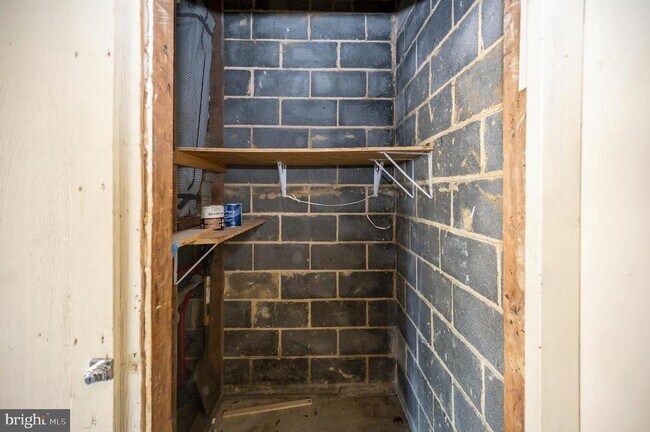 Building Photo - 3890 Mariposa Pl