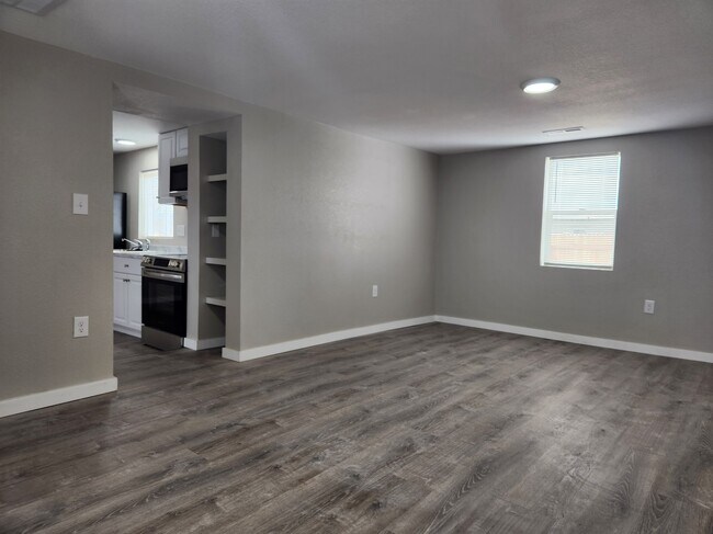 Building Photo - 4687 US-85