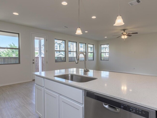 Building Photo - 13509 Feldspar Dr