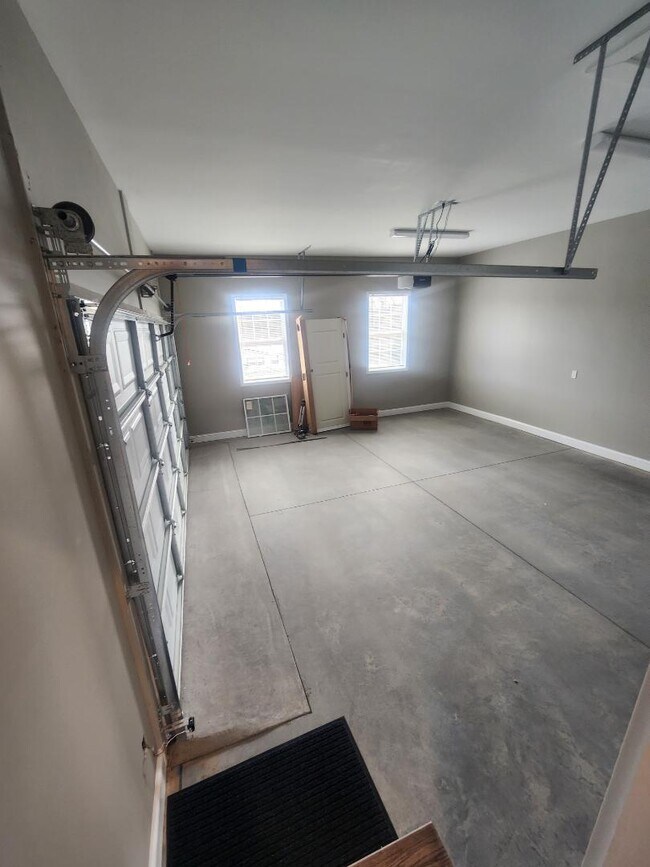 Building Photo - 9713 Dutchtown Rd