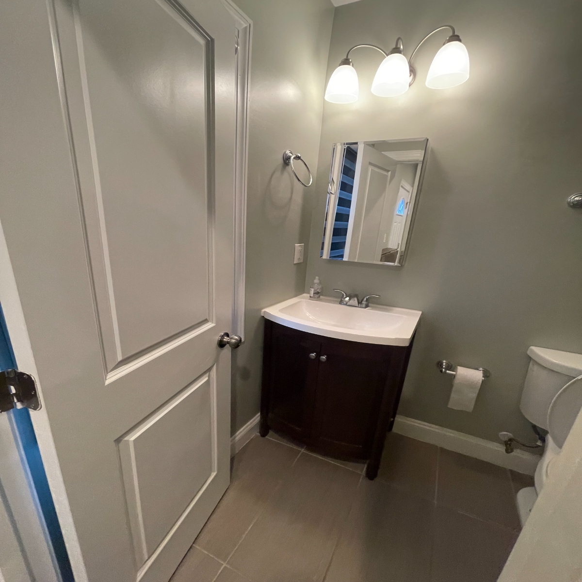 Building Photo - 1721 Trinidad Ave NE