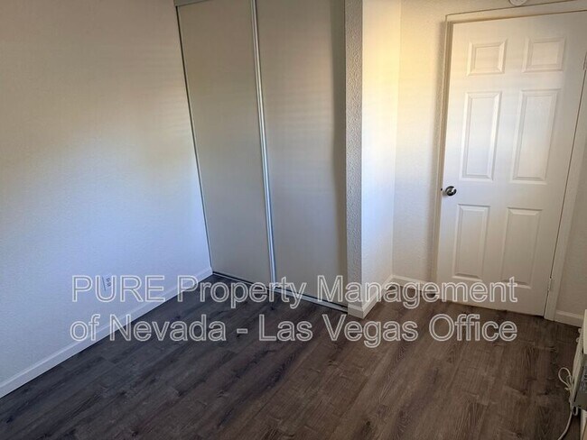 Building Photo - 23 W Basic Rd