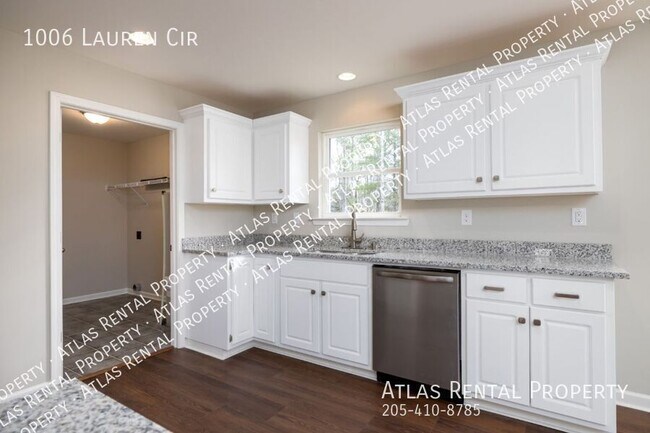 Building Photo - 1006 Lauren Cir E