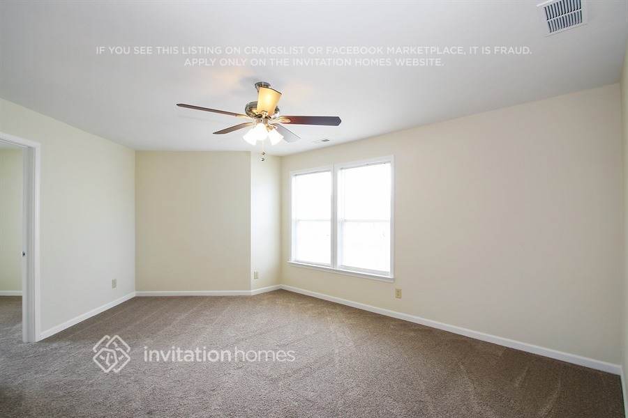 Building Photo - 329 Zander Woods Ct