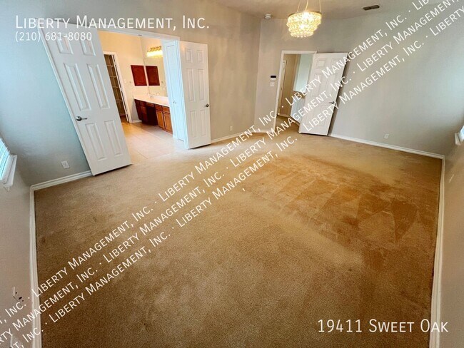 Building Photo - 19411 Sweet Oak