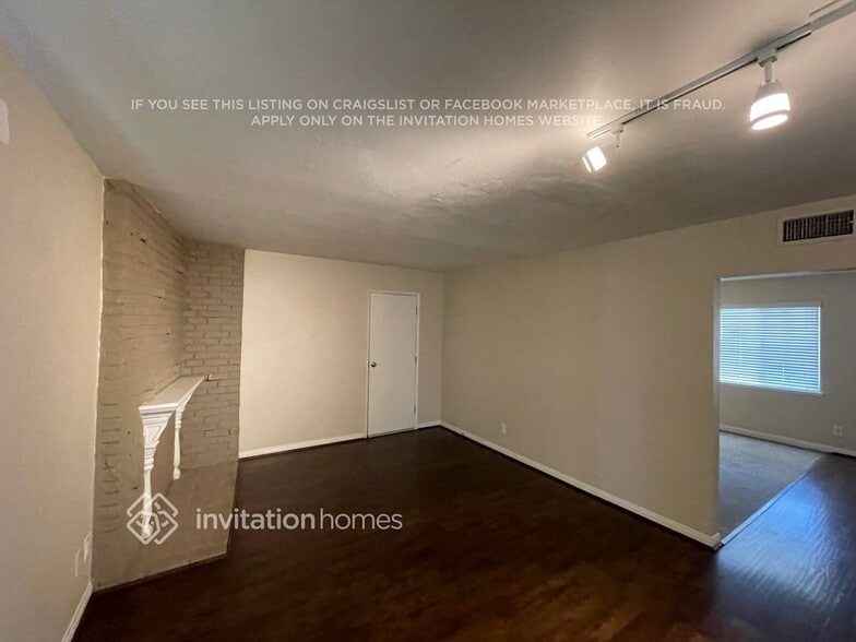 Building Photo - 21717 Bryant St