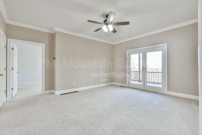 Building Photo - 894 Oak Pointe Dr