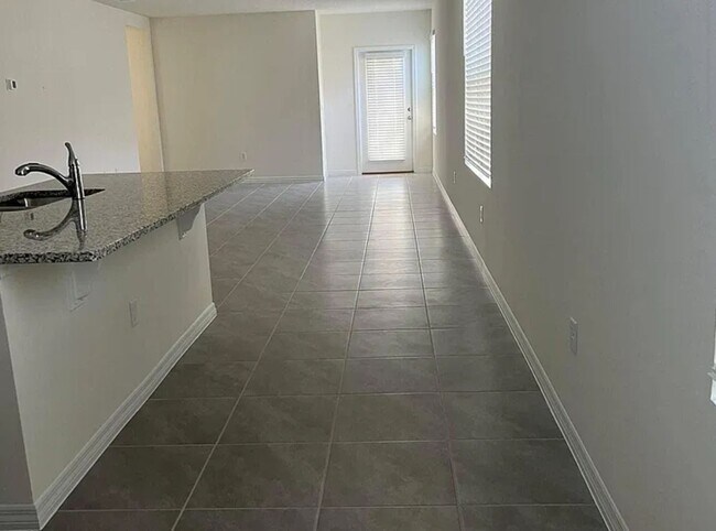 Building Photo - 2642 Angel Falls Dr