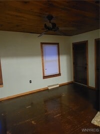 Building Photo - 267 Crestwood Ave