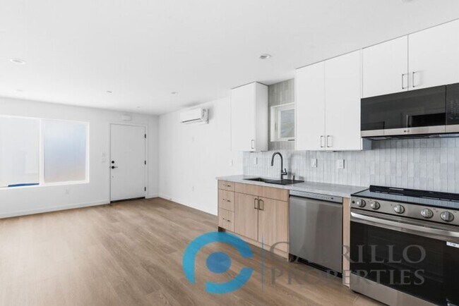 Building Photo - 6640 Valjean Ct