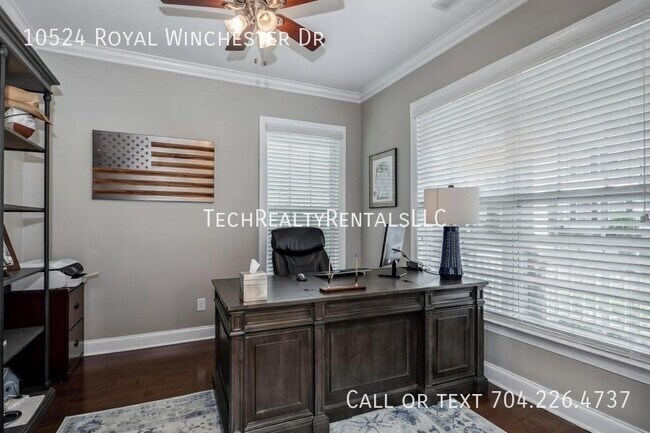 Building Photo - 10524 Royal Winchester Dr