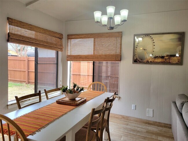 Building Photo - 5526 Excalibur Dr