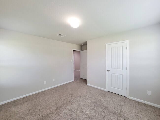 Building Photo - 29614 Breakwater Dr