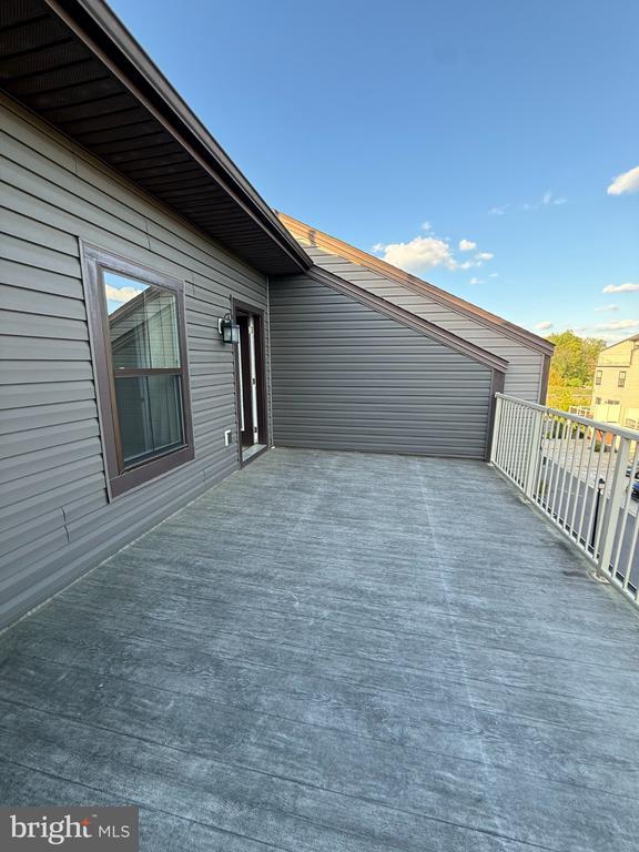 Building Photo - 189 Green Poplar Loop