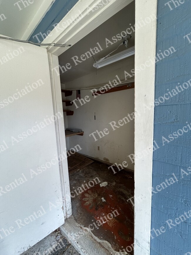 Building Photo - 103 Liner Dr