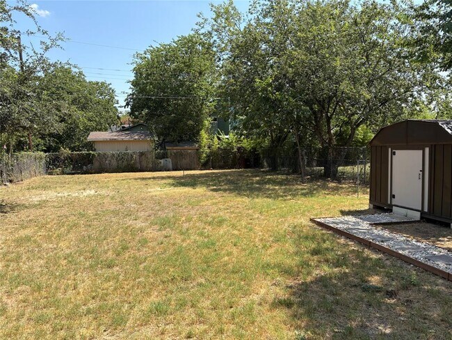 Building Photo - 6202 Hogan Ave