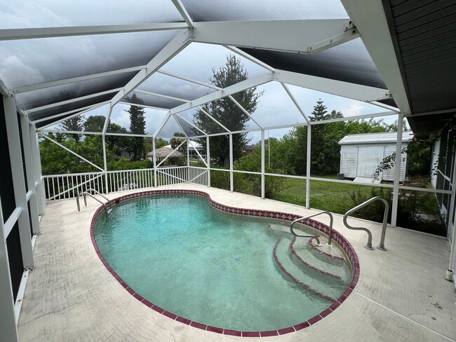 Building Photo - 18090 Avonsdale Cir
