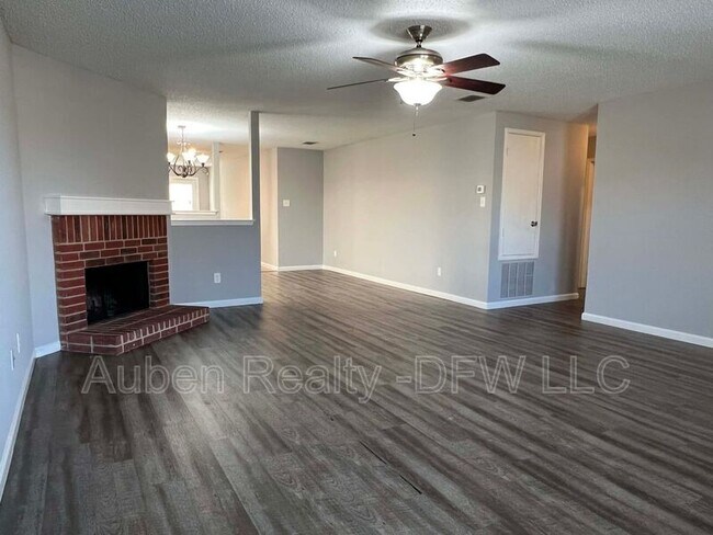 Building Photo - 3849 Irish Setter Dr