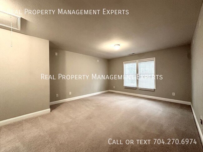 Building Photo - 9824 Coatbridge Dr
