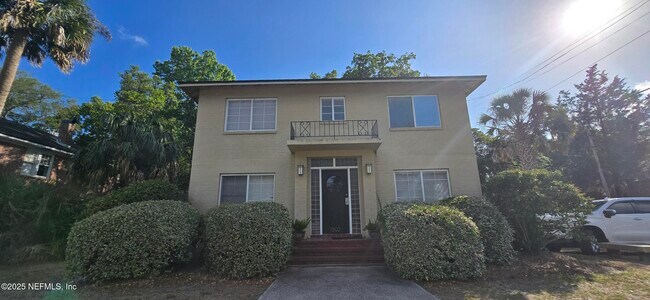 Building Photo - 1302 McDuff Ave S