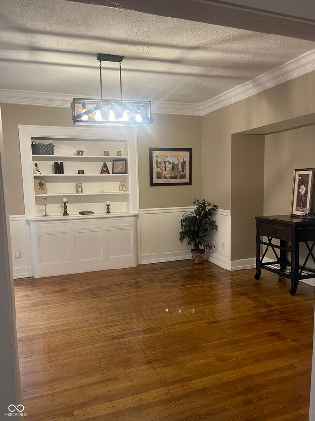 Building Photo - 117 E 36th St